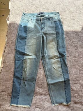 HOLLISTER Two-Tone Light Blue Women’s Jeans - Casual Panel Style